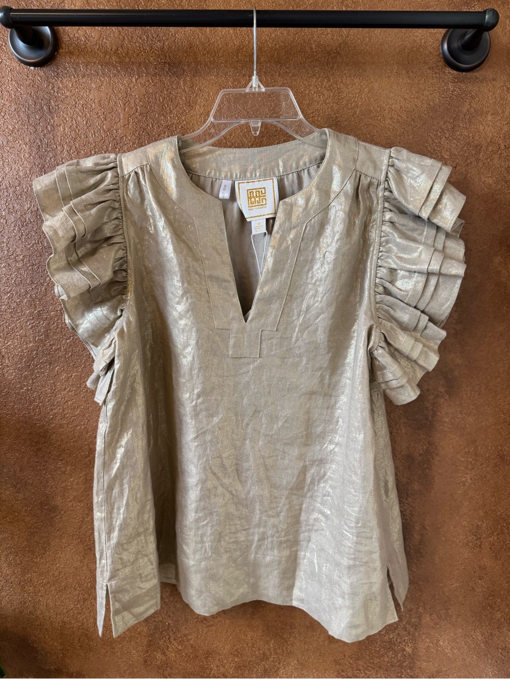 Emily McCarthy Gold Linen Maggie Flutter Sleeve / Sleeveless Top Size Medium NWT